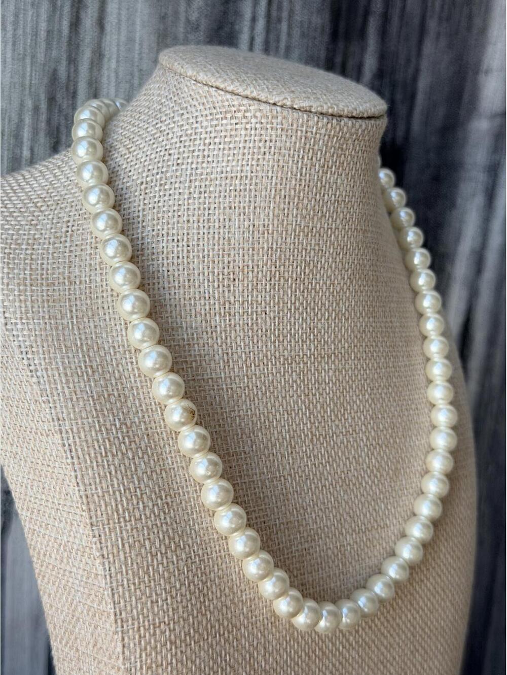 Vintage Glass Pearl Necklace 16” Classic Strand